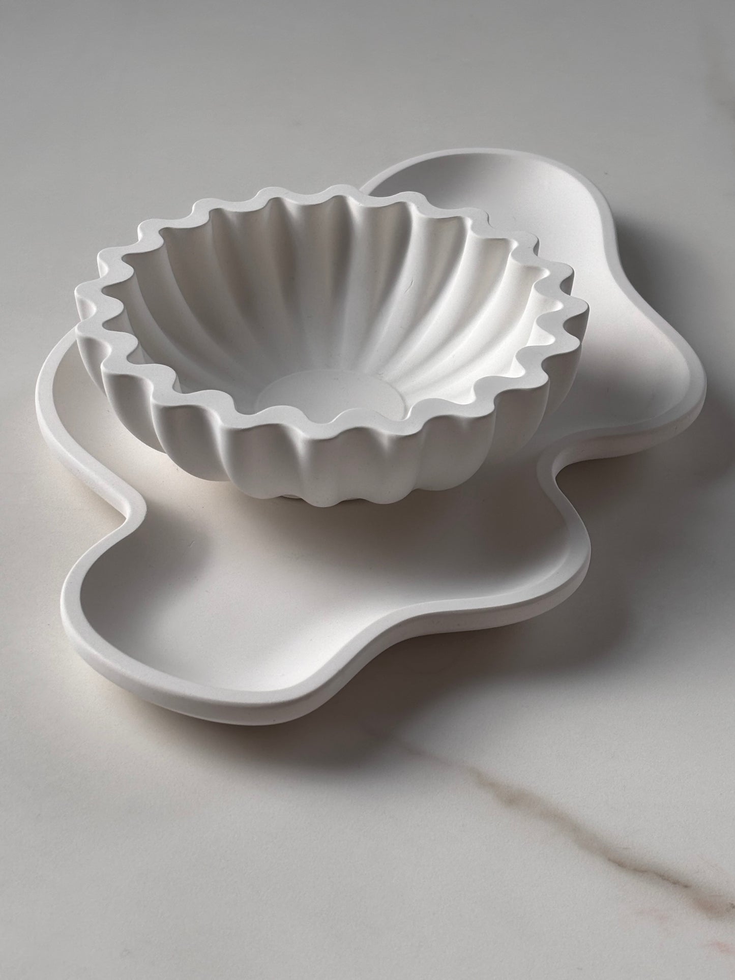 Oval Irregular Tray