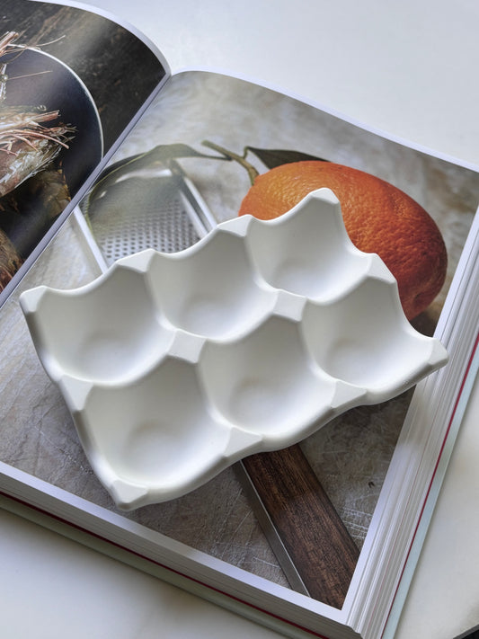 6 Grid Concrete Egg Tray