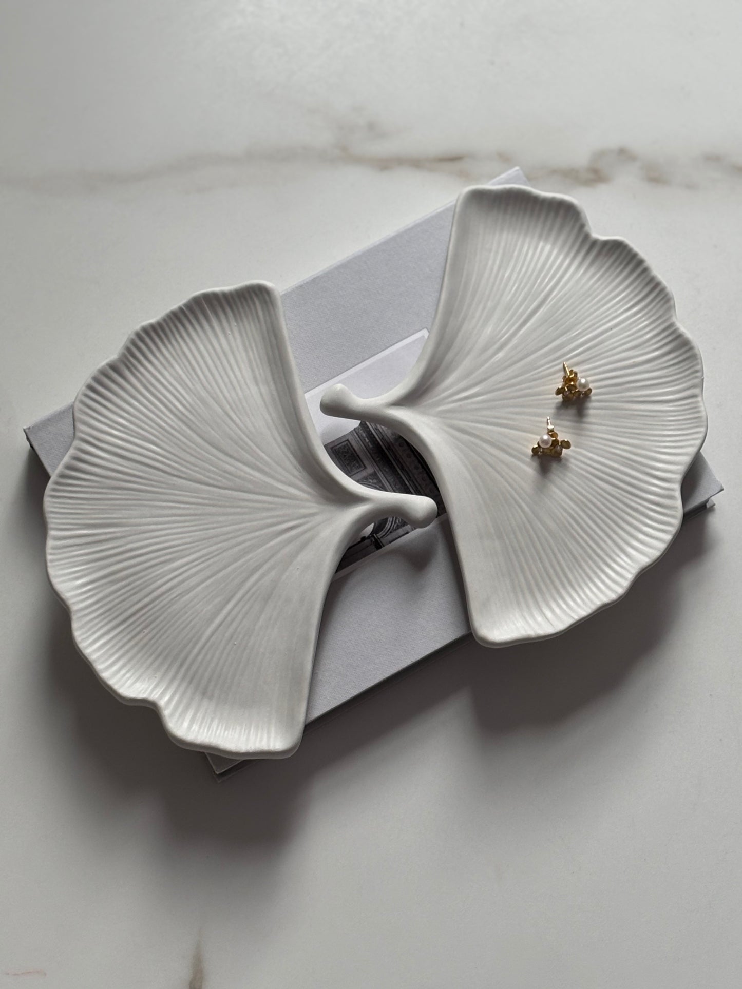 Ginkgo Leaf Tray