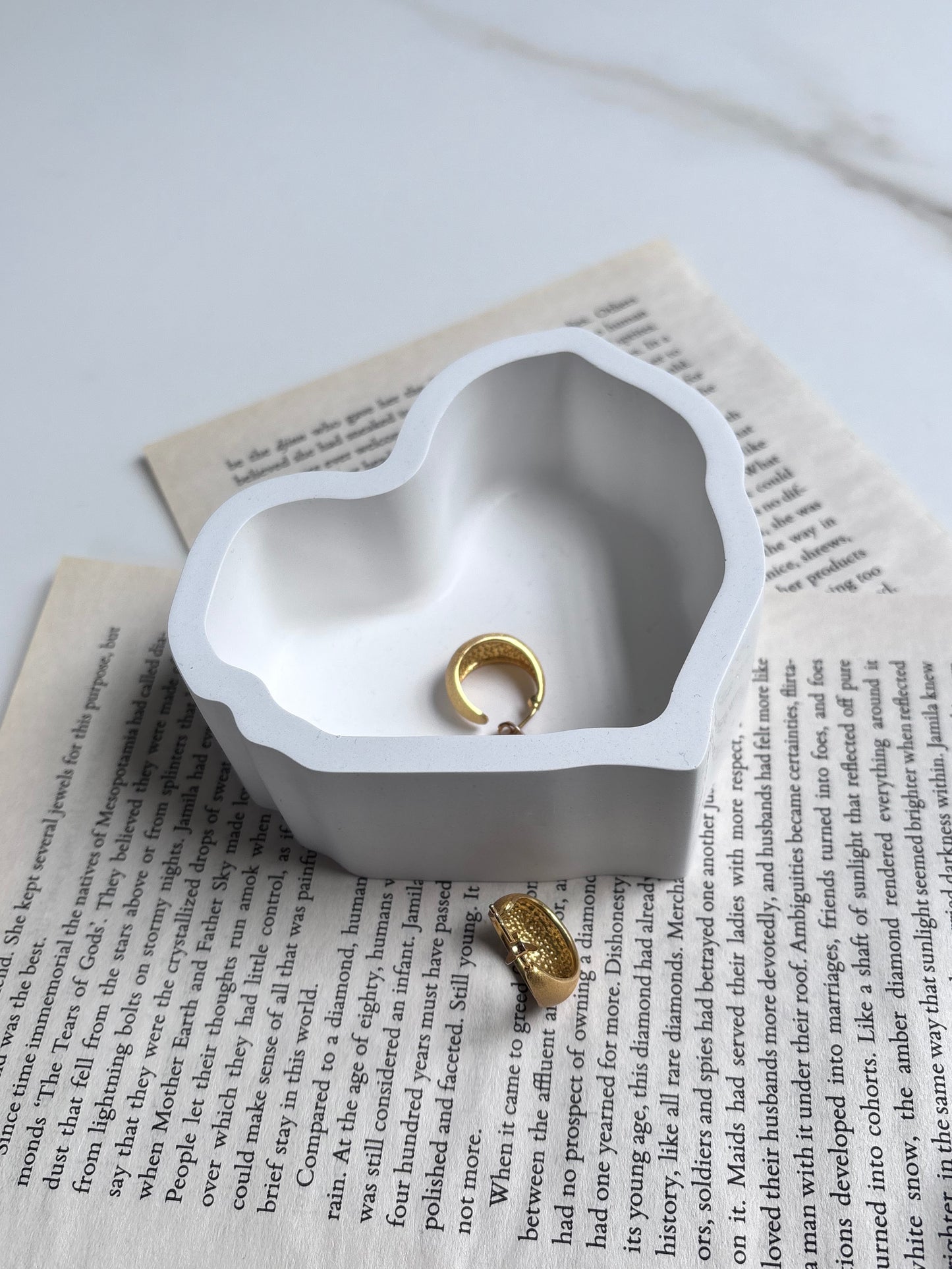 Concrete Heart Jewellery Box with Rose Lid